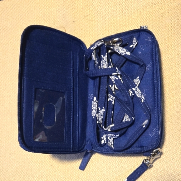 NWOT Vera Bradley Navy Turtle Print Wallet - Picture 2 of 3